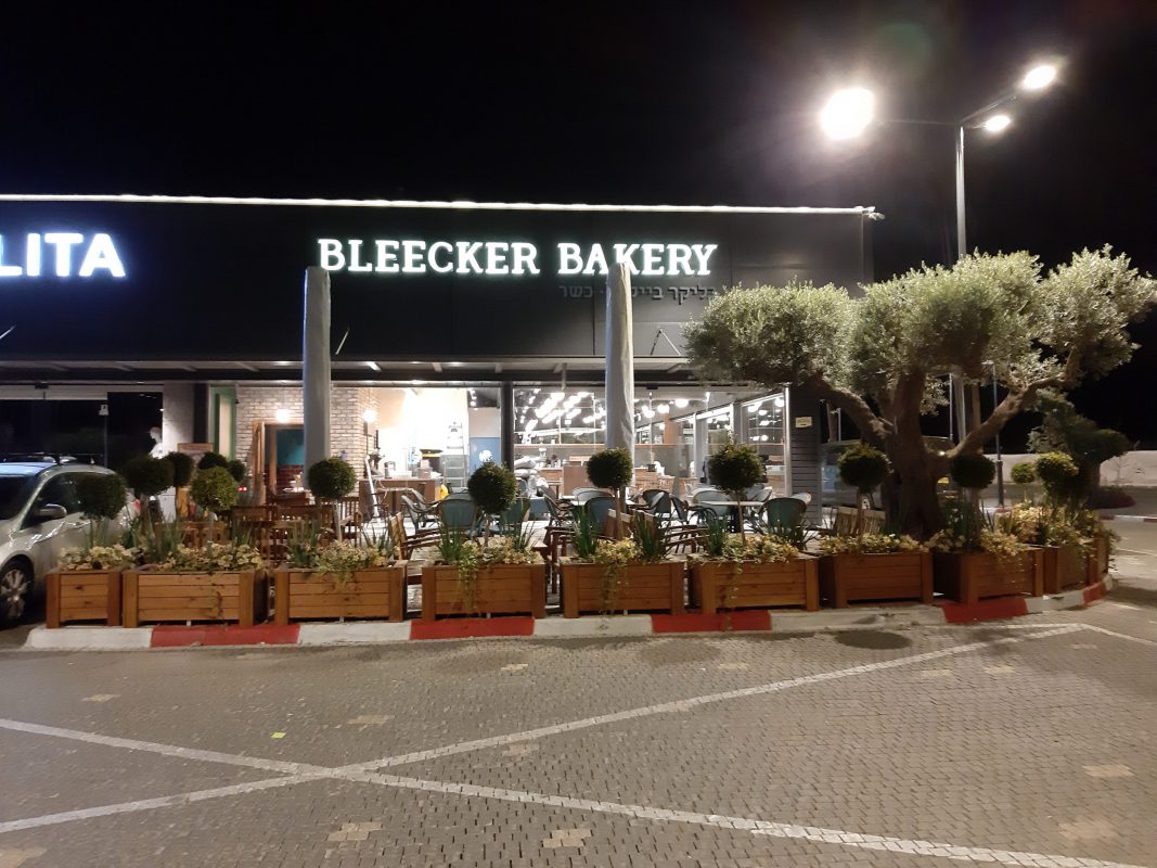 רמקולים לבית קפה